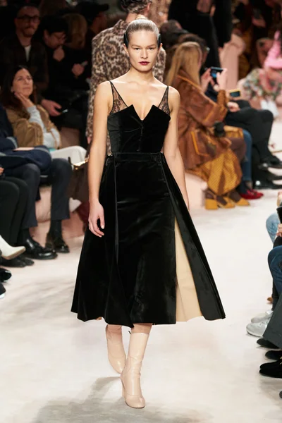 Look 38